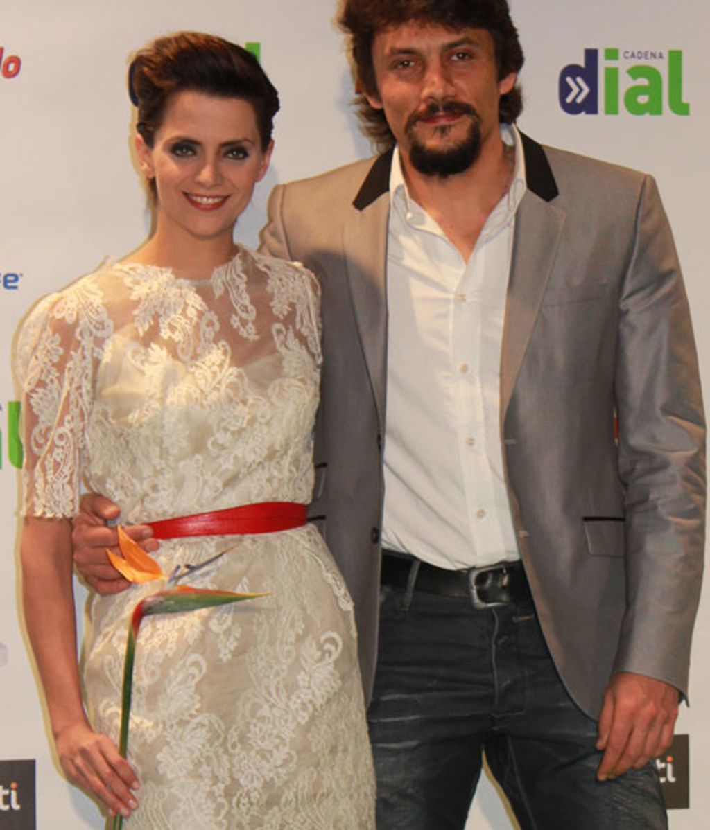 Famosos y premiados en el photocall de los Premios Cadena Dial