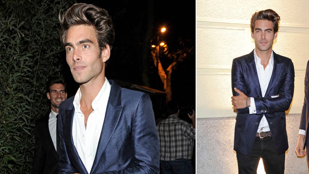Jon Kortajarena, con traje azul
