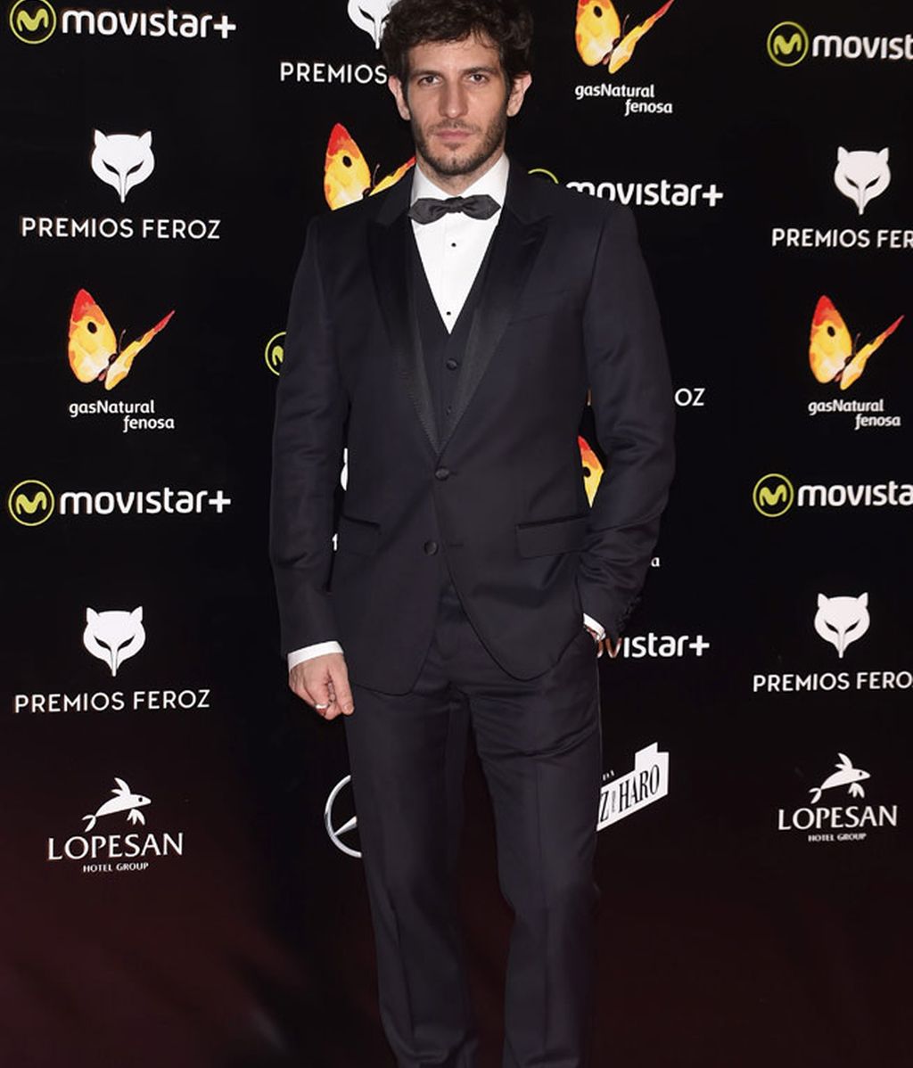 Quim Gutiérrez se suma a la moda de las pajaritas