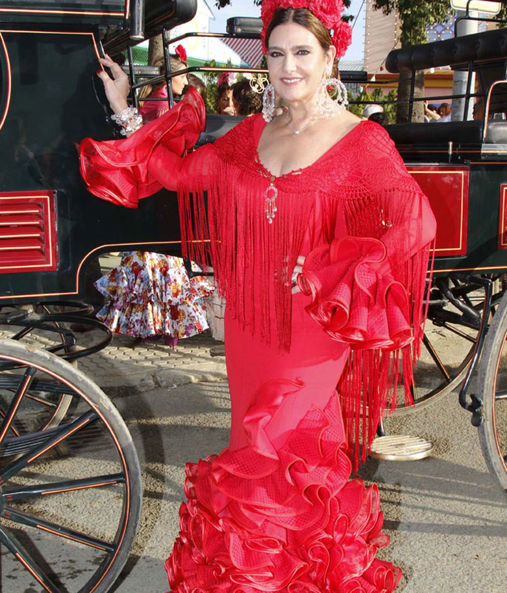 Marina Danko también eligió un total look en rojo
