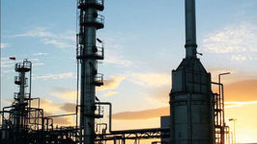 La compañía petrolífera asegura que la fuga ha sido contenida FOTO: AP