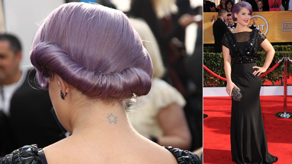Kelly Osbourne acertó con este vestido y su elegante recogido