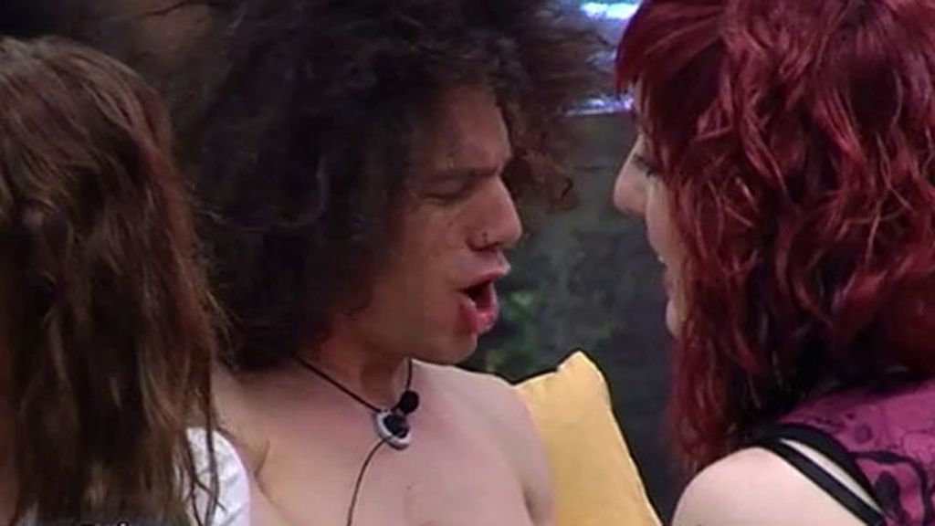 Las chicas disfrutaron de la sesión de depilación