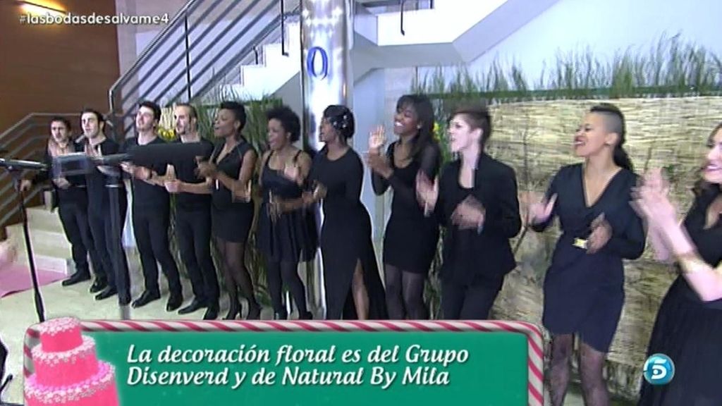 Arropada por todos los suyos