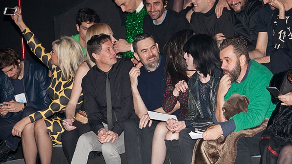 Asistentes desfile Davidelfin