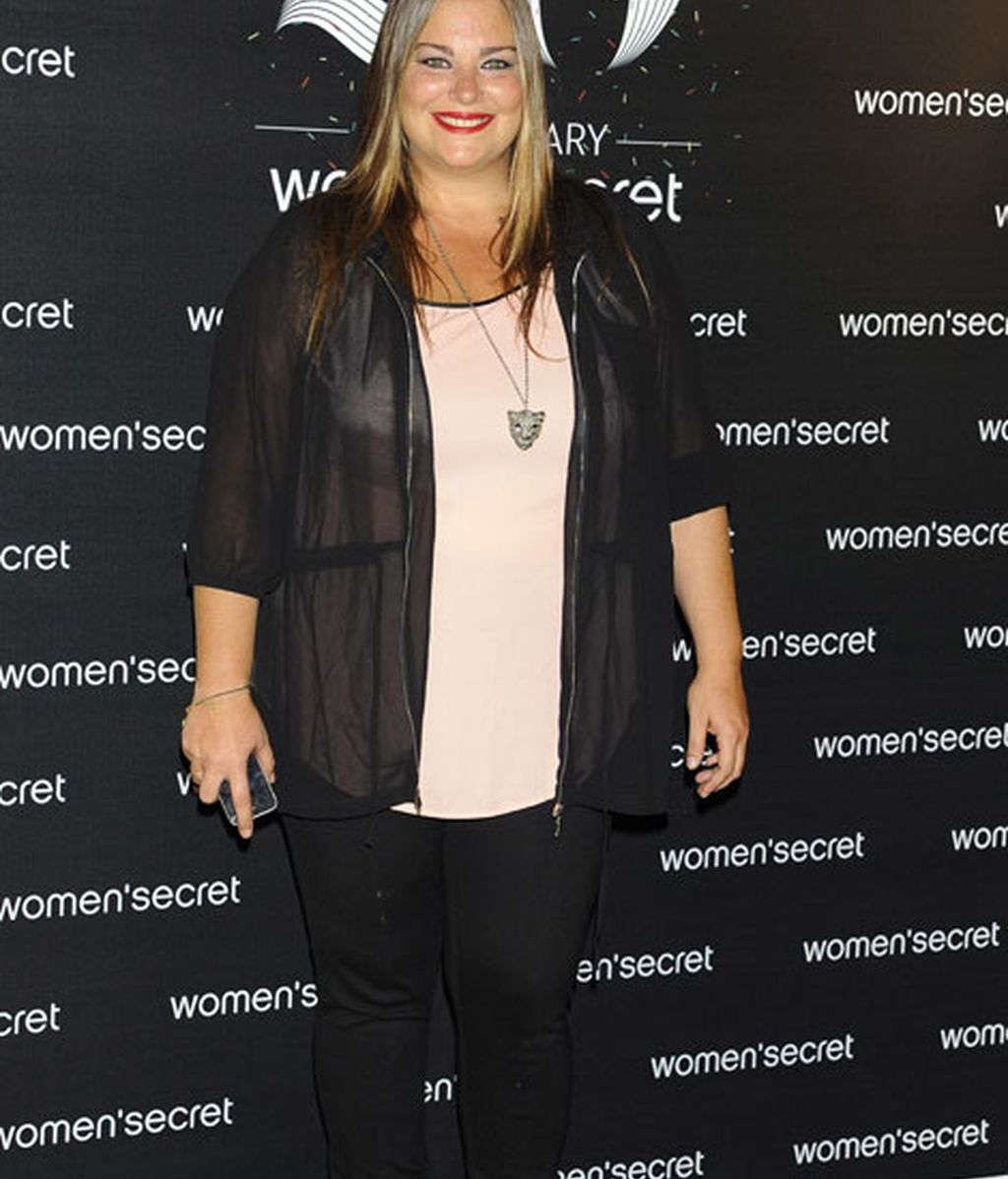 Caritina Goyanes combinó el rosa palo con negro