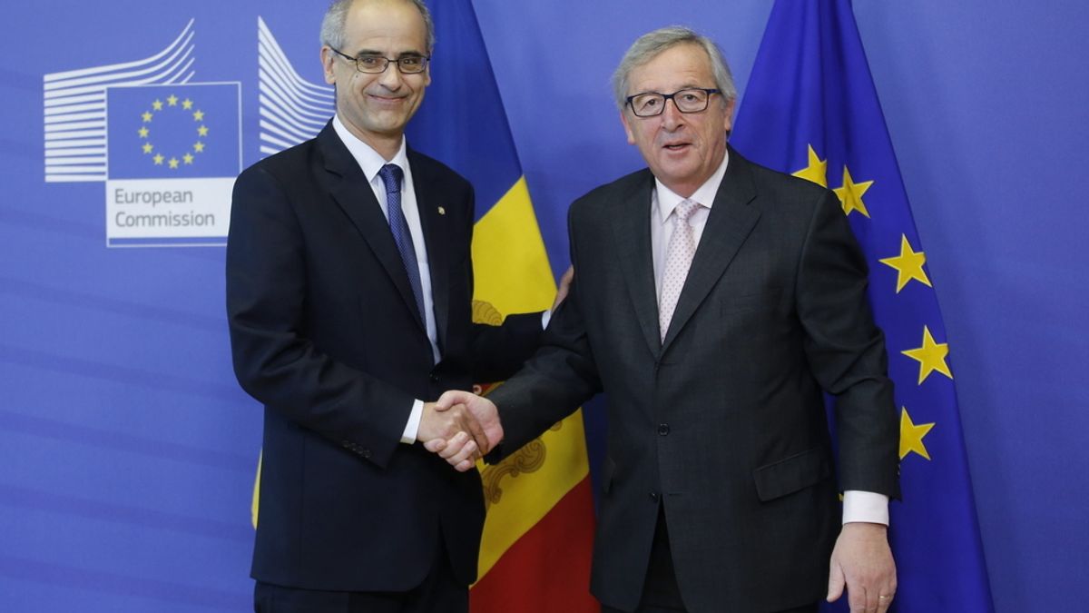 El jefe de Gobierno de Andorra, Antoni Martí, y el presidente de la CE, Jean-Claude Juncker