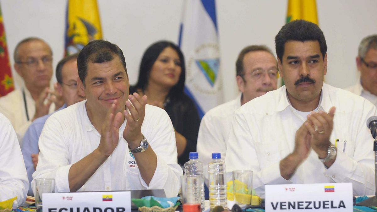 El presidente de Ecuador Rafael Correa y el ministro de Relaciones Exteriores de Venezuela Nicolas Maduro en la reunión del ALBA. Foto: Reuters