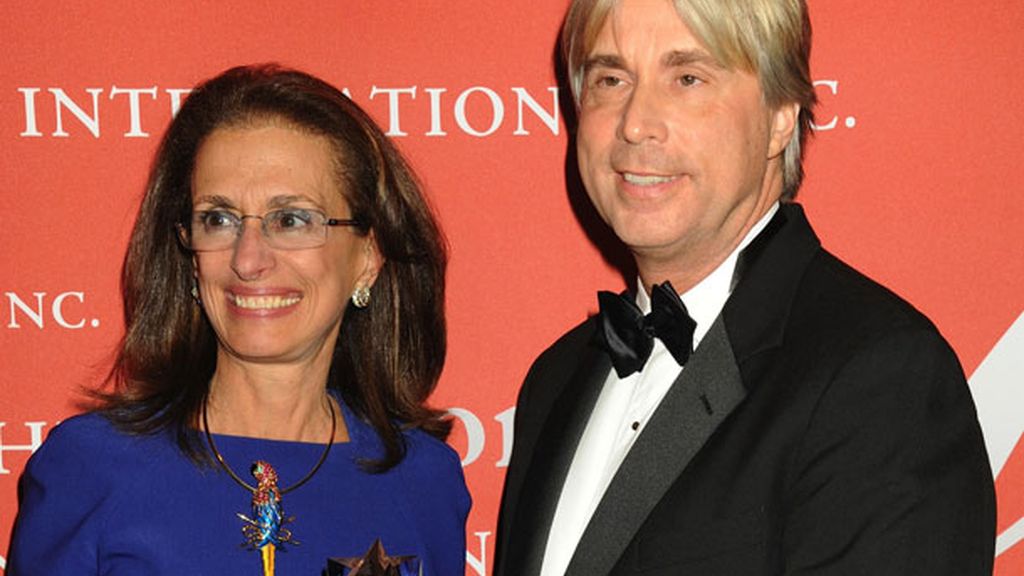 Rose Marie Bravo, que reflotó Burberry, y Jon King