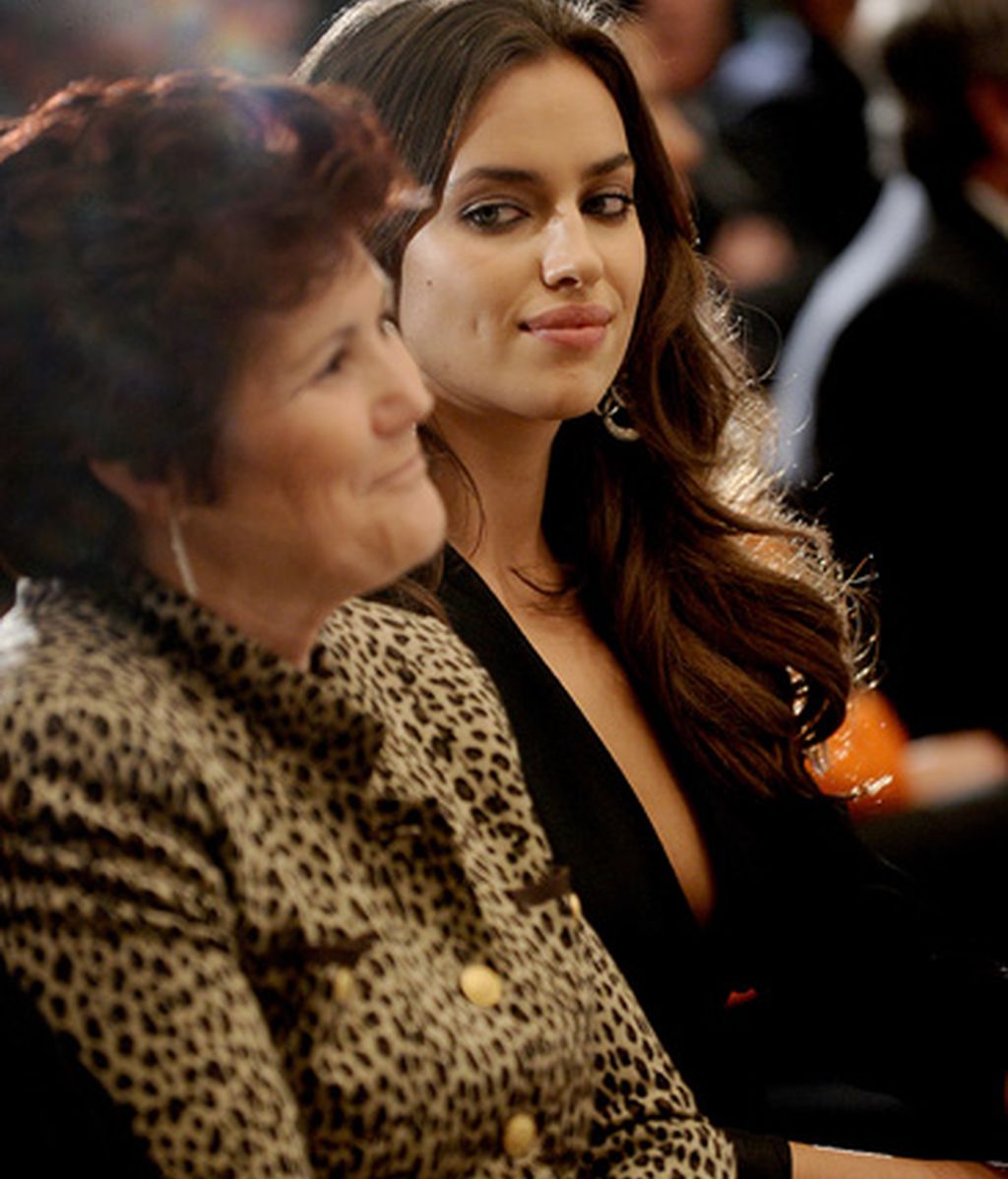 El anillaco de Irina Shayk en la entrega de la Bota de Oro a Cristiano Ronaldo