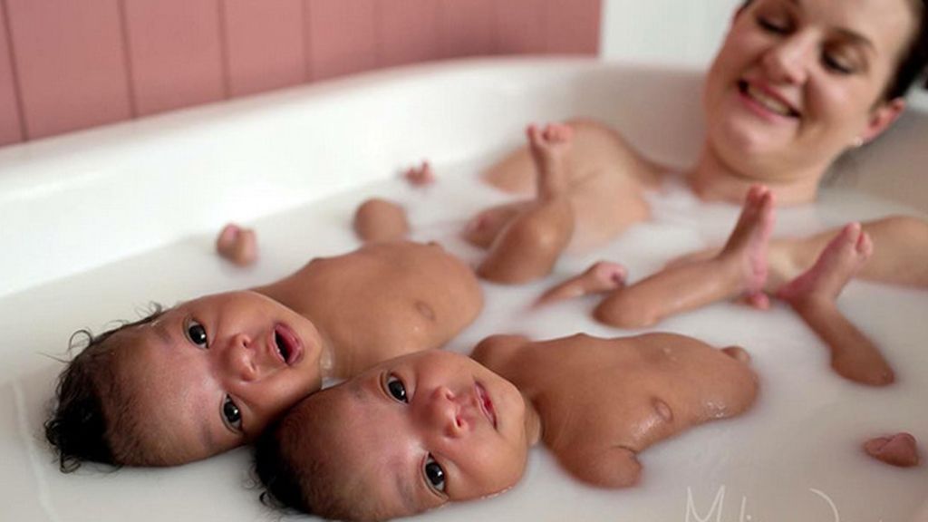 Instagram bloquea un perfil que muestra partos y bebés mamando