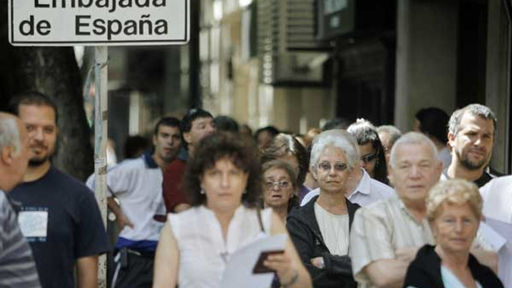 A la espera de la nacionalidad española