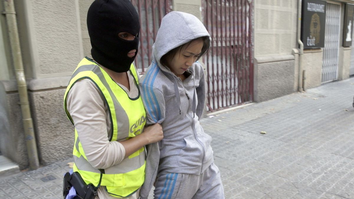 La Guardia Civil despliega una operación contra la mafia china en Barcelona