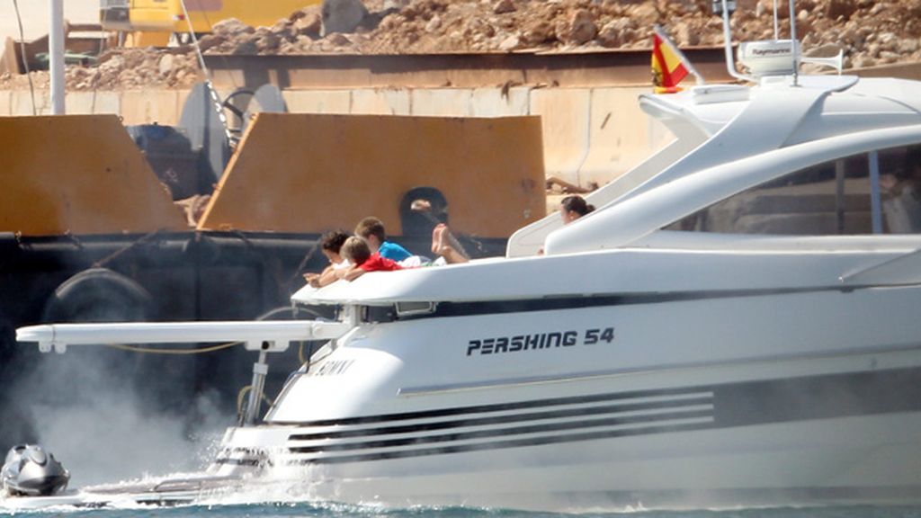 Los hijos de la Infanta Cristina y Urdangarín, de vacaciones con la Reina Sofía en Mallorca