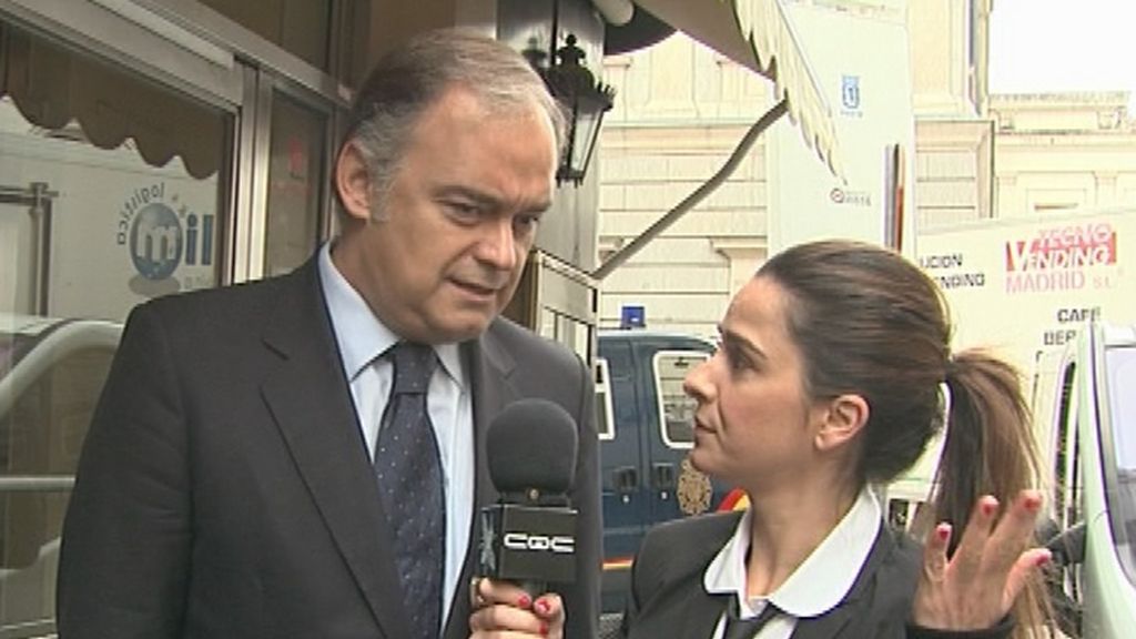 Esti Gabilondo siempre pone en apuros a nuestros políticos