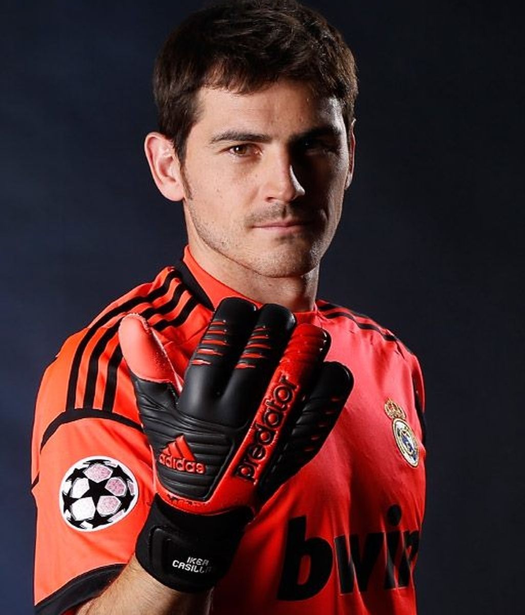 Iker Casillas desmiente "varios asuntos" en su cuenta de Facebook Iker Casillas desmiente "varios asuntos" en su cuenta de Facebook
