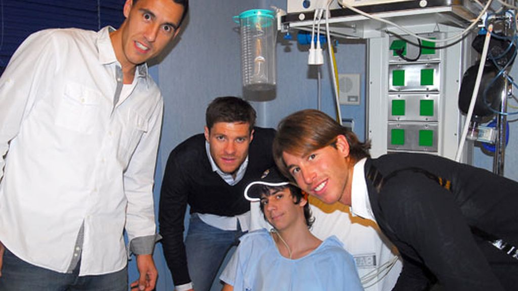 2010: El Ramos más solidario, con los niños del Hospital San Rafael