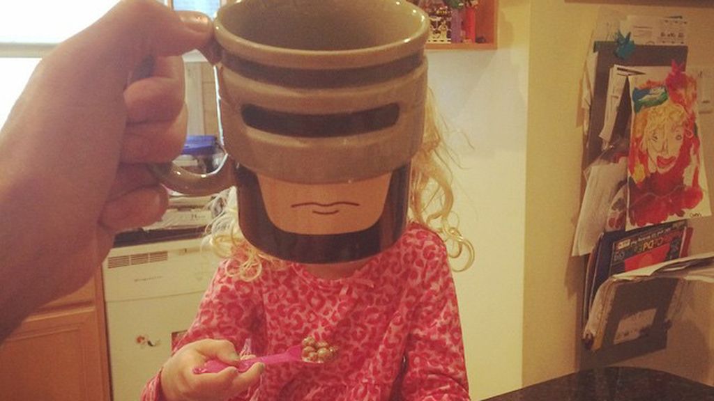 Convierte a sus hijos en superhéroes con tazas de desayuno