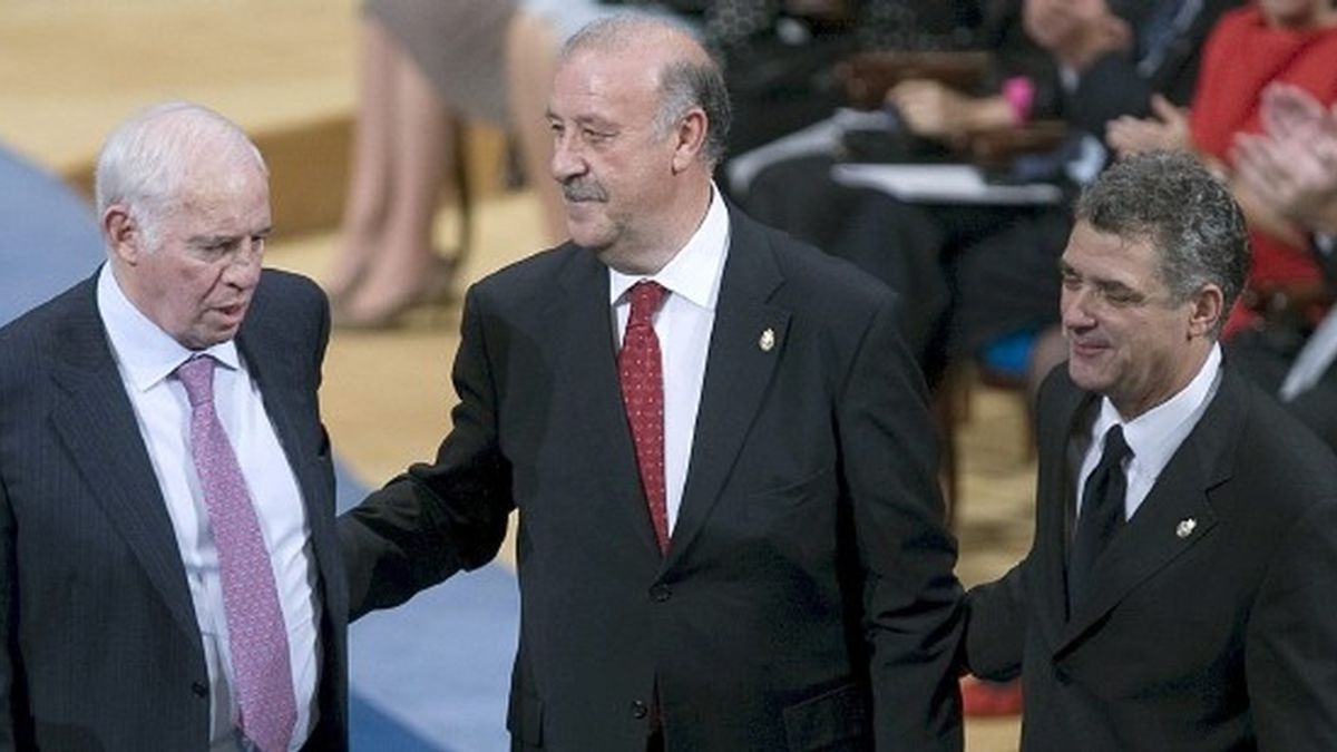 Del Bosque: "Aragonés marcó el camino de esta etapa tan exitosa"