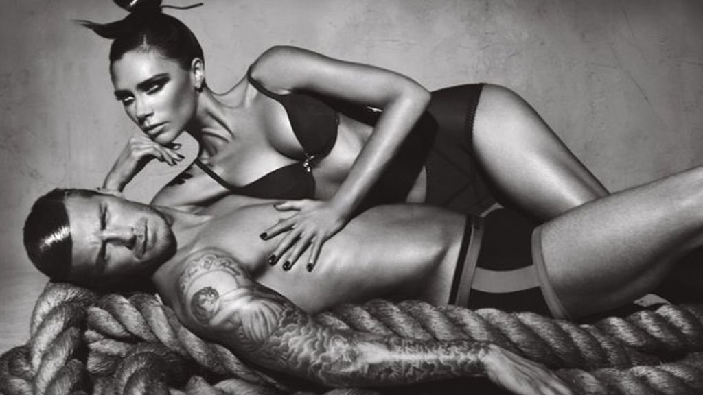 ¿Cómo se llaman las celebrities al oído?