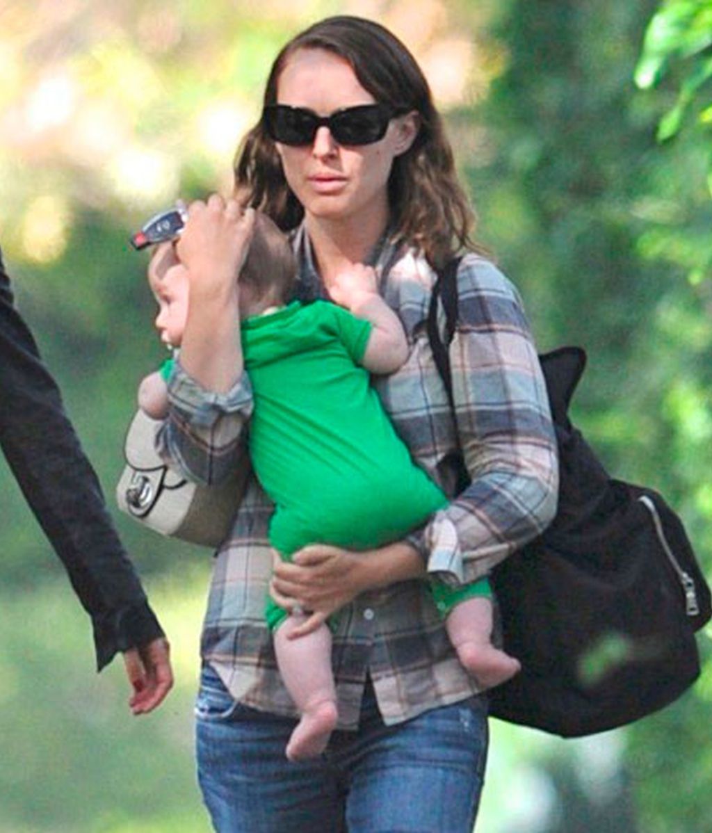 El paseo de Natalie Portman y su hijo Aleph