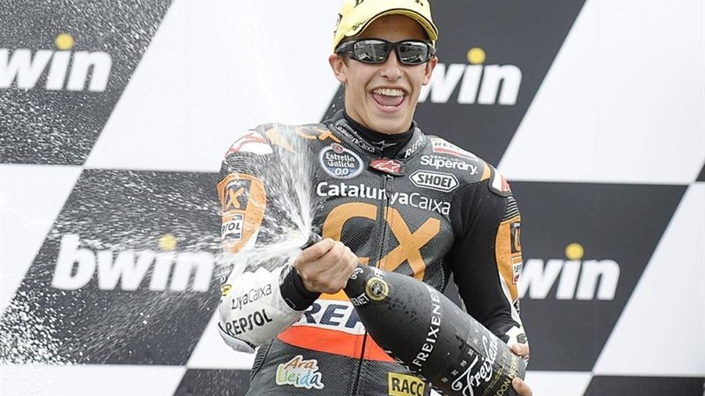 Márquez descorcha por sexta vez el champán