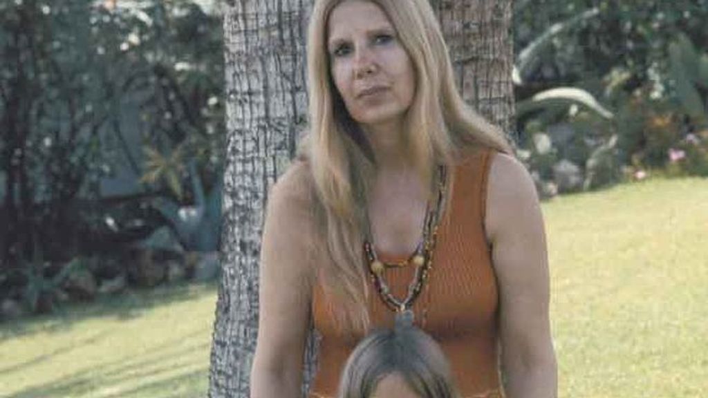 Cayetana Fitz-James adoptó la tendencia hippie desde que surgió en los 70