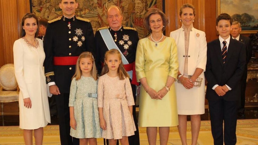 Don Juan Carlos le ha impuesto a Felipe VI el fajín de capitán general del Ejército