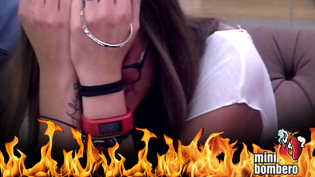 Alejandra se derrumba tras la expulsión de Vitín