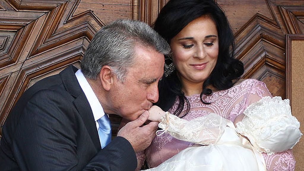 El pequeño José llevaba el faldón de cristianar que llevó su padre