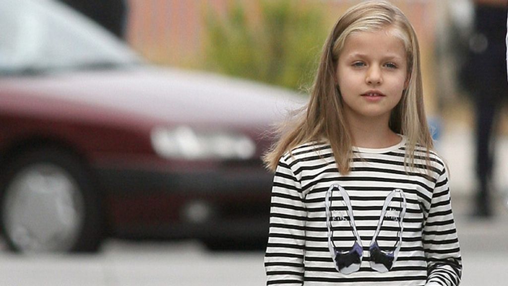 Sucede a su padre, Felipe VI