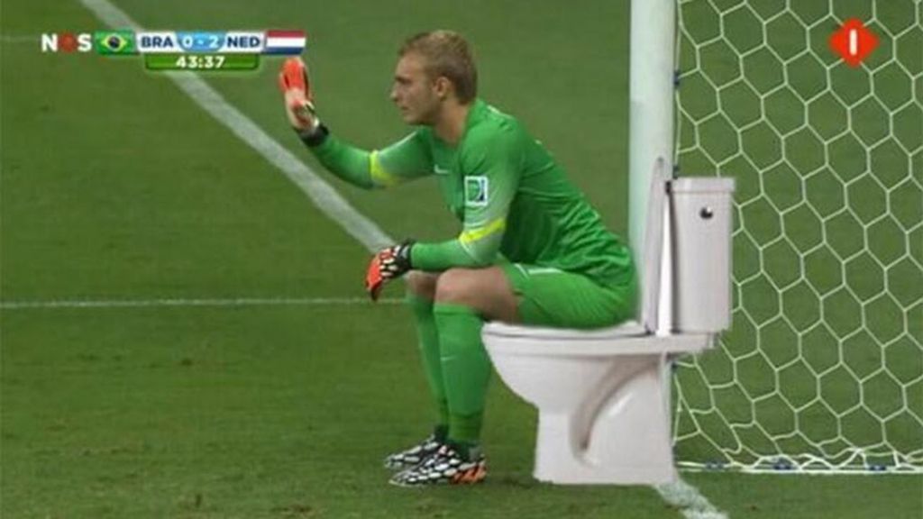 Twitter se vuelve a cebar con Brasil a base de memes