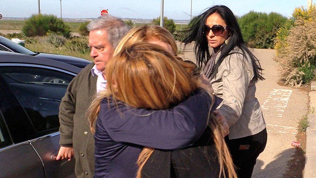 Gloria Camila y Ana María Aldón visitan a Ortega en la prisión