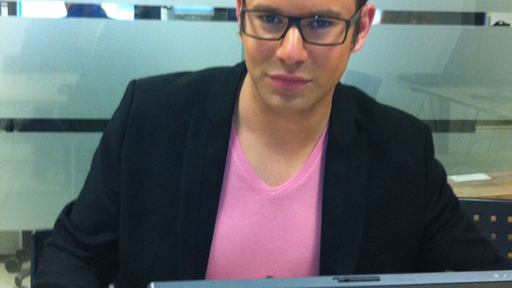 Luis Ángel visita cuatro.com