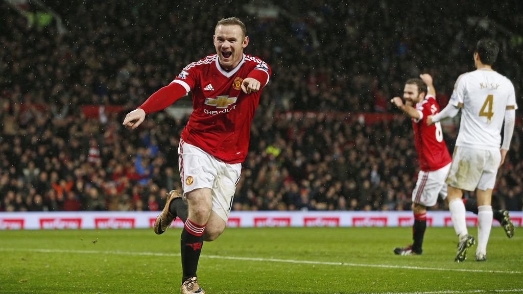 Rooney marca un gol de maravilla para dar la primera victoria del año al Manchester United (02/01/2016)