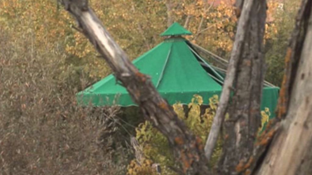 La 'casa de los leones', reventada