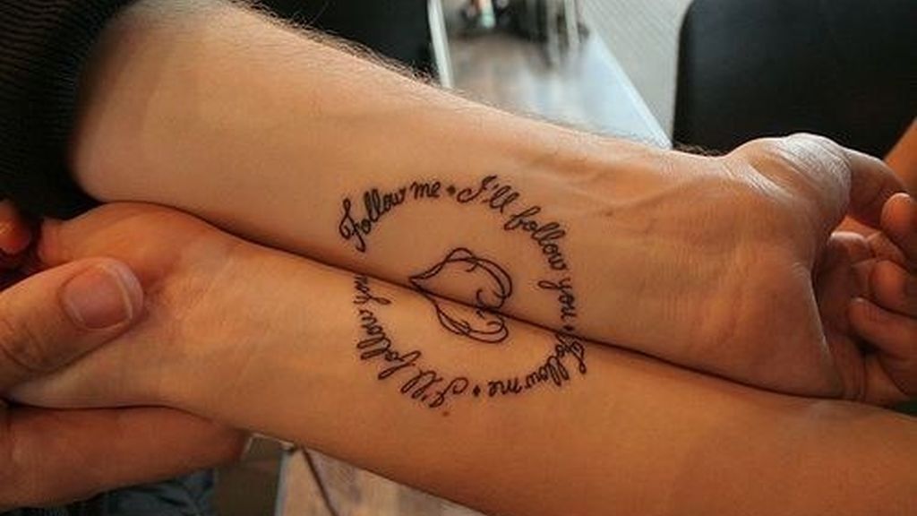 Esta es una selección de tatuajes que se han hecho gemelos y mellizos de diferentes partes del mundo y que han querido compartirlas con los demás a través de las redes sociales