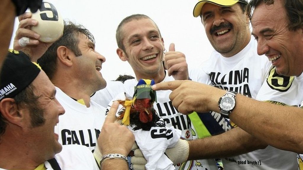 Rossi celebra su noveno Mundial