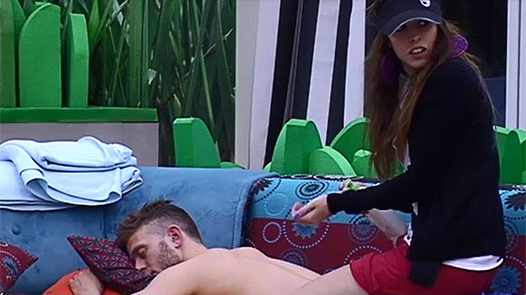 La pareja protagonizó imágenes subiditas de tono en el jacuzzi