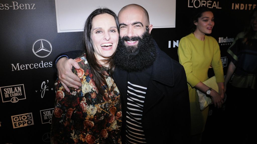 Ana Locking y Carlos Díez posaron juntos en el kissing room tras el desfile