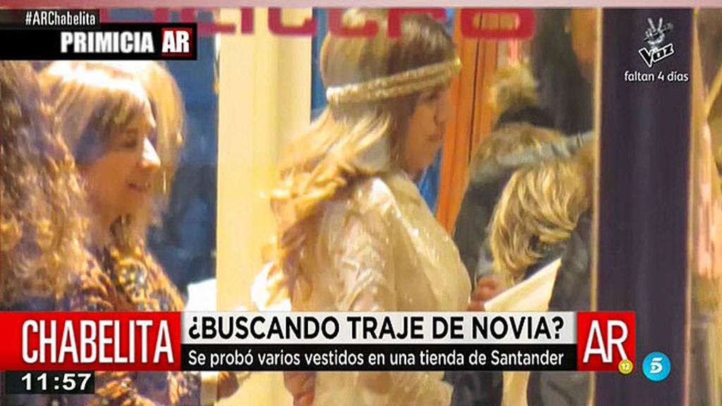 Chabelita, Alejandro y su madre pasaron una tarde de compras por Santander