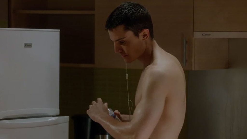 El infiltrado más atractivo del CNI