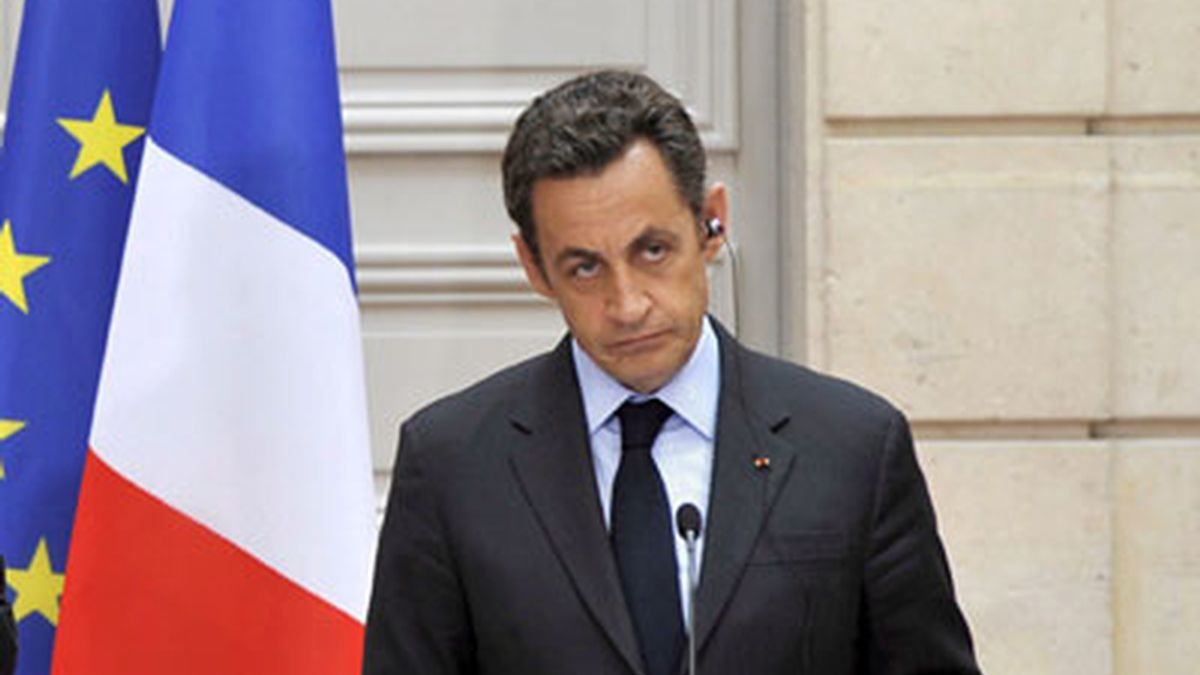 Sarkozy durante el encuentro con  su homólogo estadounidense, George Bush, este sábado en Francia.