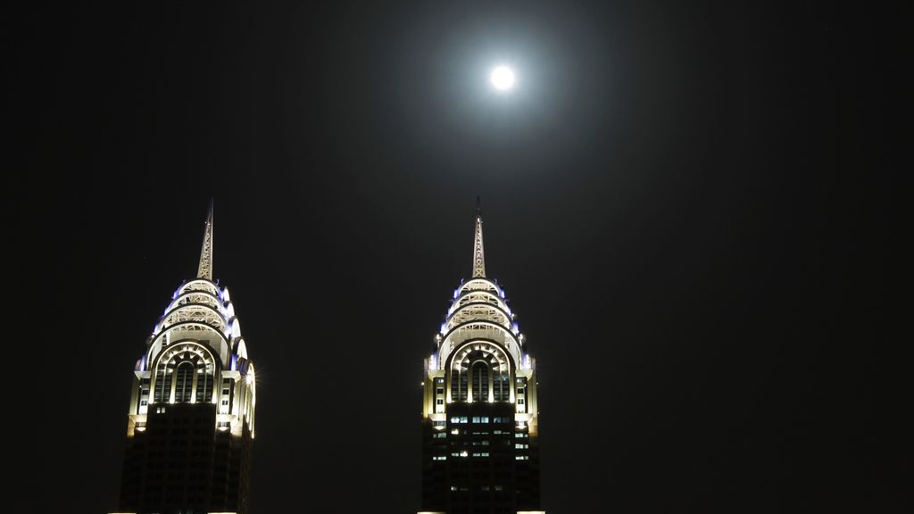 La 'superluna' se come la Tierra