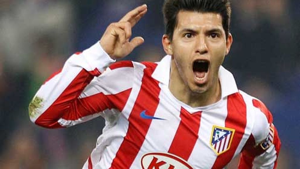 Kun Agüero busca equipo
