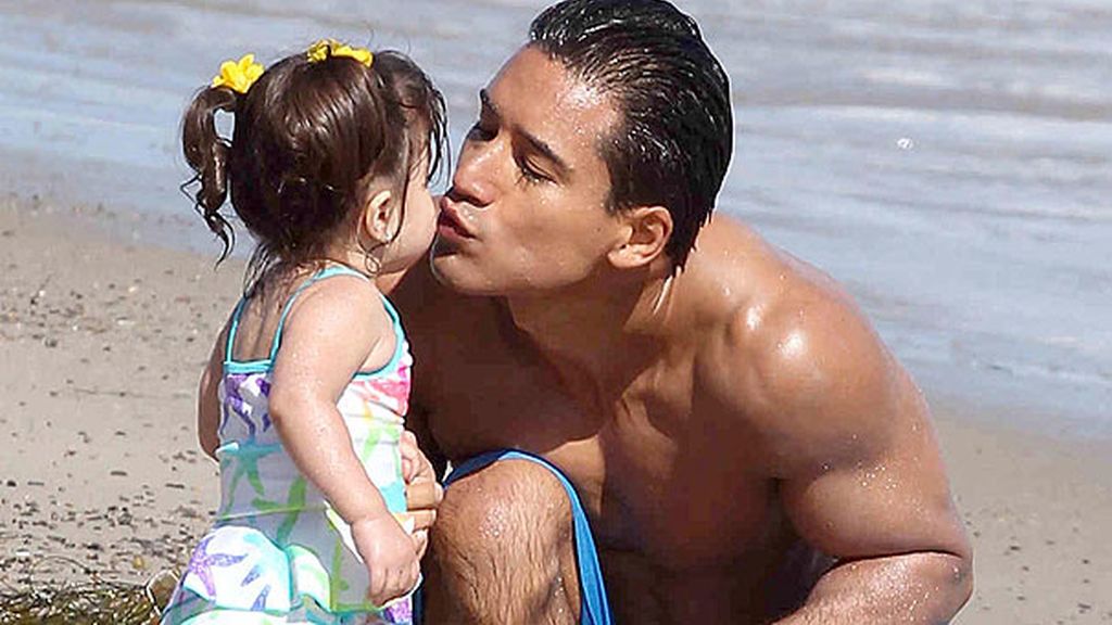 Los dos amigos estuvieron acompañados por la hija del actor