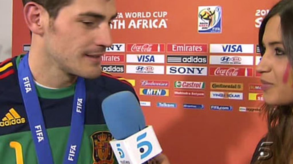 El beso de Iker a Sara, de campeonato