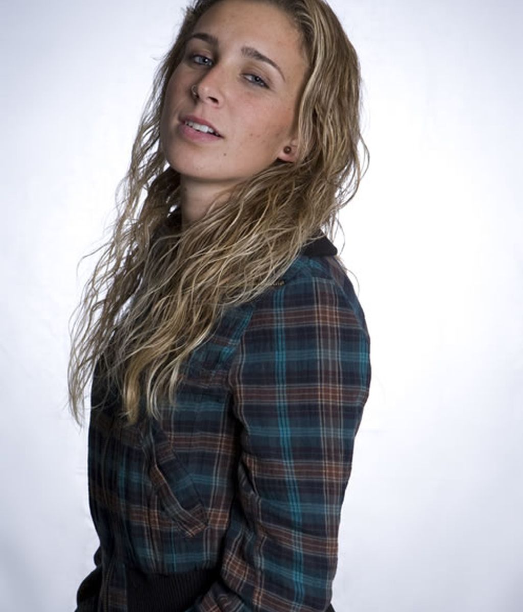 Yure es una luchadora en la pista de baile