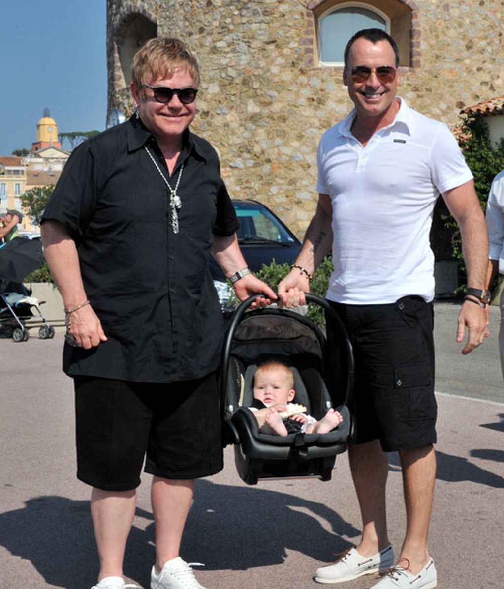 Desfile de famosos en Saint Tropez