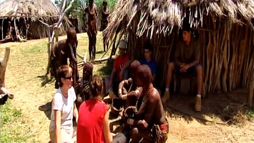 Candelaria sufre mucho para adaptarse a la comida en Etiopía